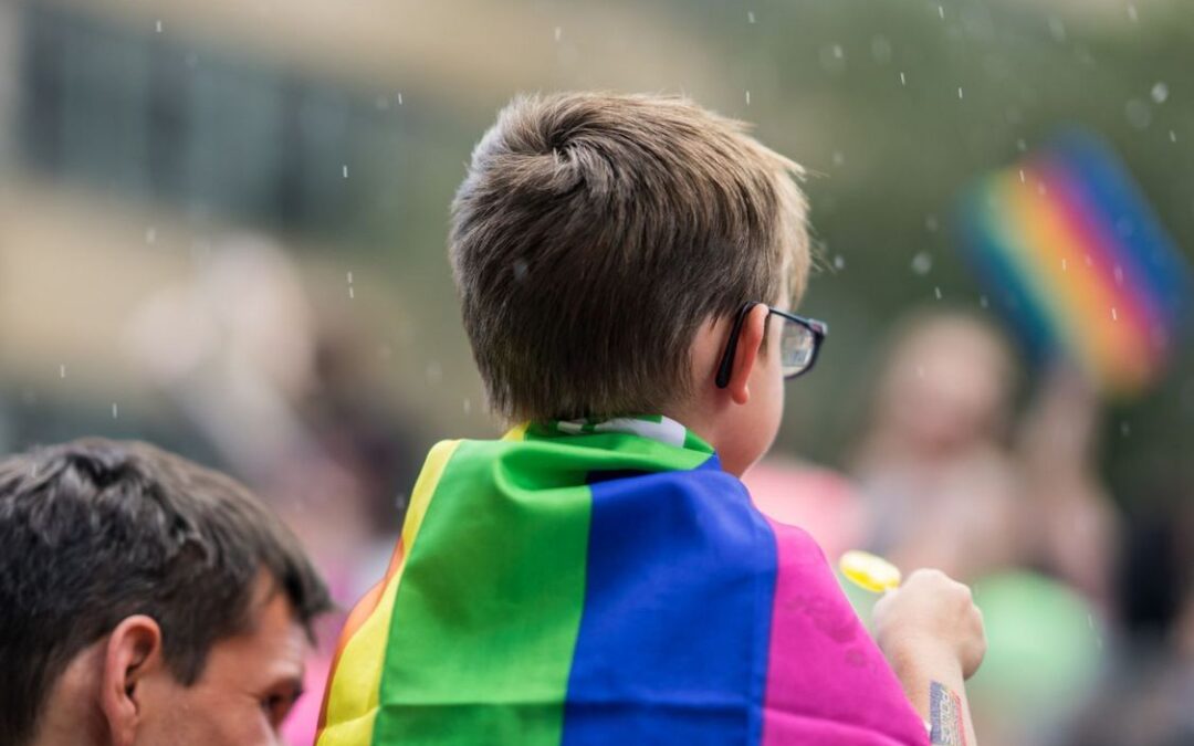 Reconnaissance pour des travaux essentiels sur les jeunes trans et non-binaires !